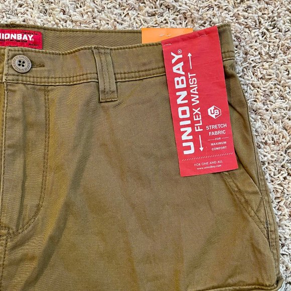 Unionbay Men's Flex Waist Stretch Cargo Shorts Chestnut, Size 42 (New) - Picture 4 of 14